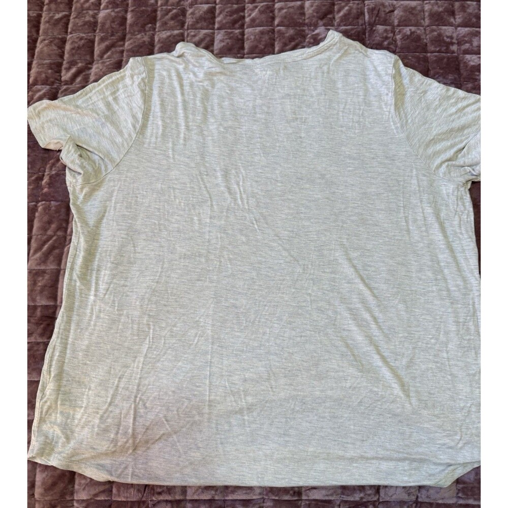 Maurices Women’s 1X Be the Sunshine Sunflower Graphic Tee Beige Plus Size - Picture 9 of 9